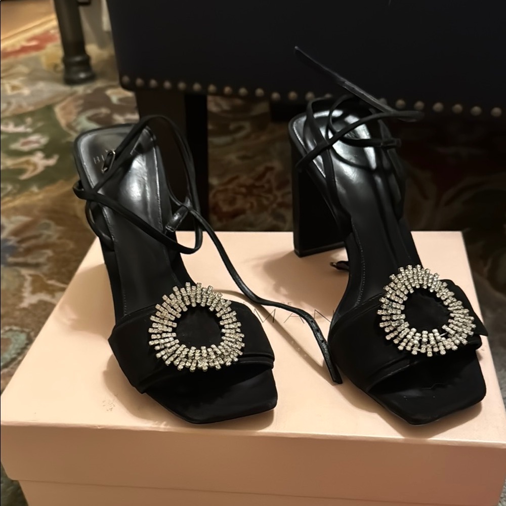 Alexandre Birman Black Heels with Strappy Design and Crystal Embellishment